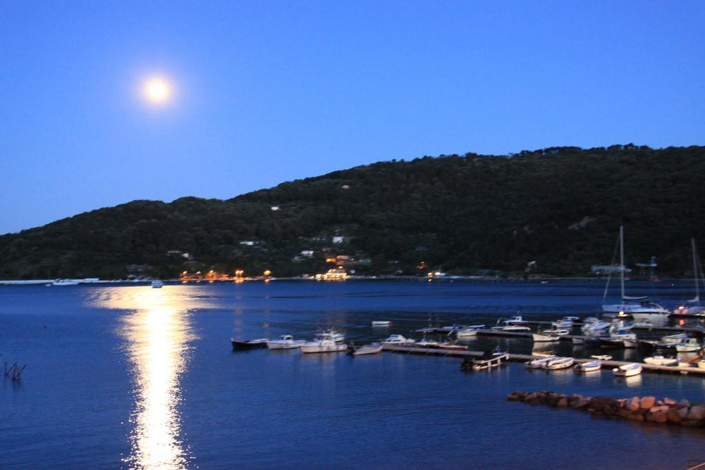 La Villetta Porto Venere Zimmer foto